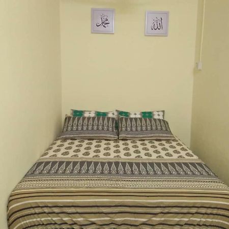 Homestay / Roomstay Muslim Budget Tanjung Malim Tanjong Malim Exteriör bild